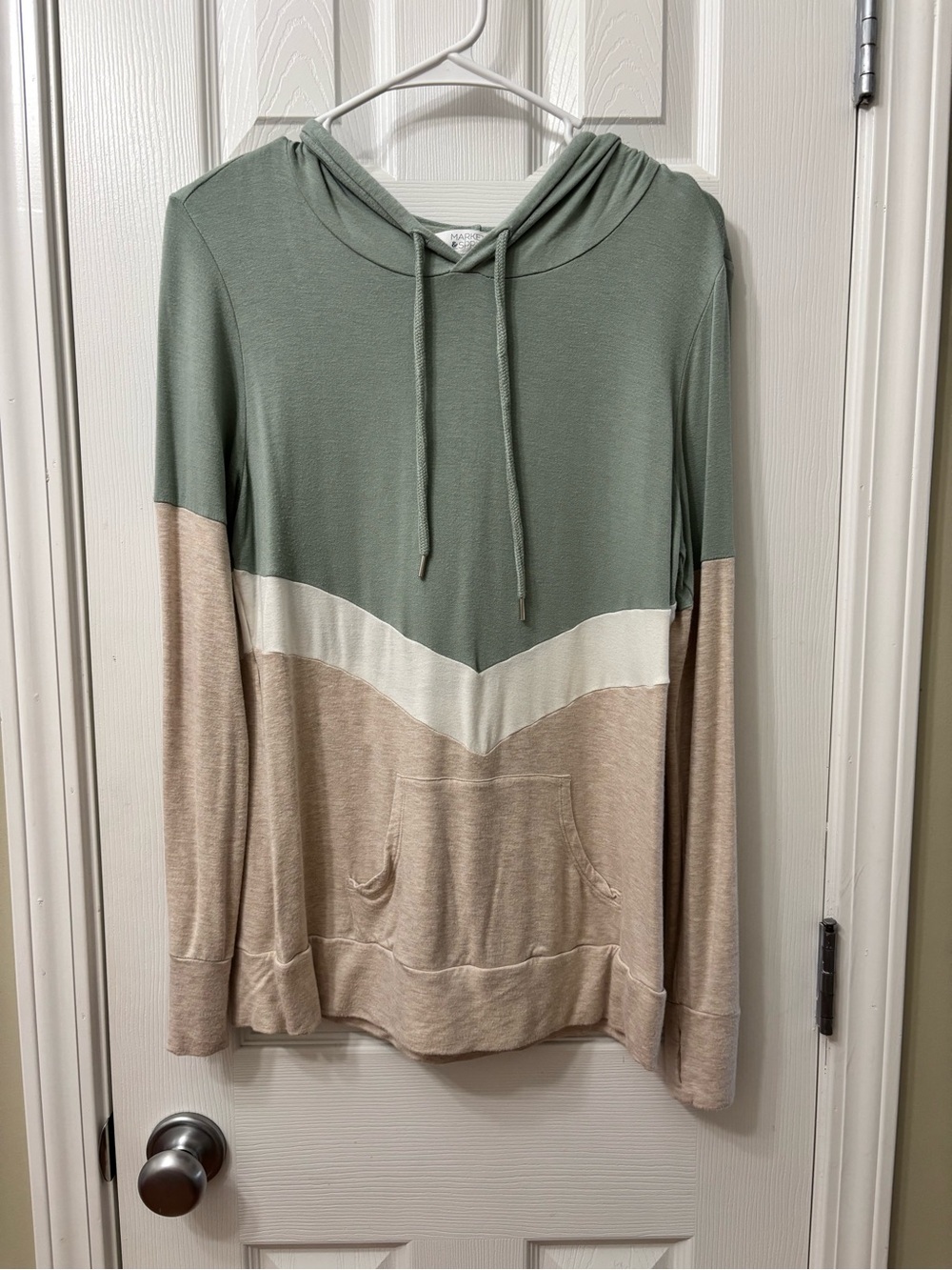 Market & Spruce Mitzi Colorblock Hooded Knit Pullover Thumbhole Top Size Medium - Picture 3 of 9